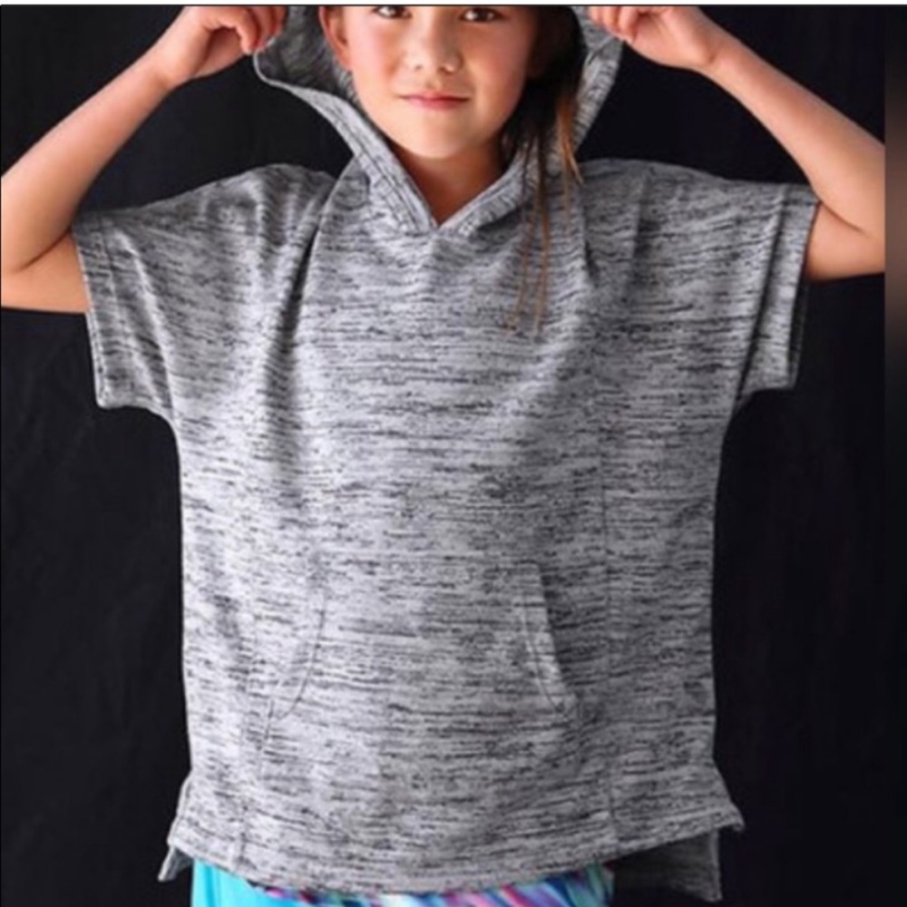 Athleta Girls Kickin It Short Sleeve Hoodie M/8-10